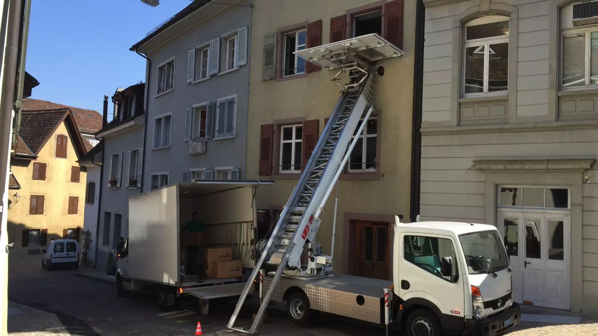 Möbellift in der Altstadt in Rheinfelden